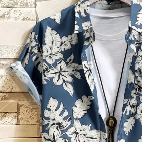 Blue Tropical Hawaiian Pineapple Print Men's Short Sleeve Shirt